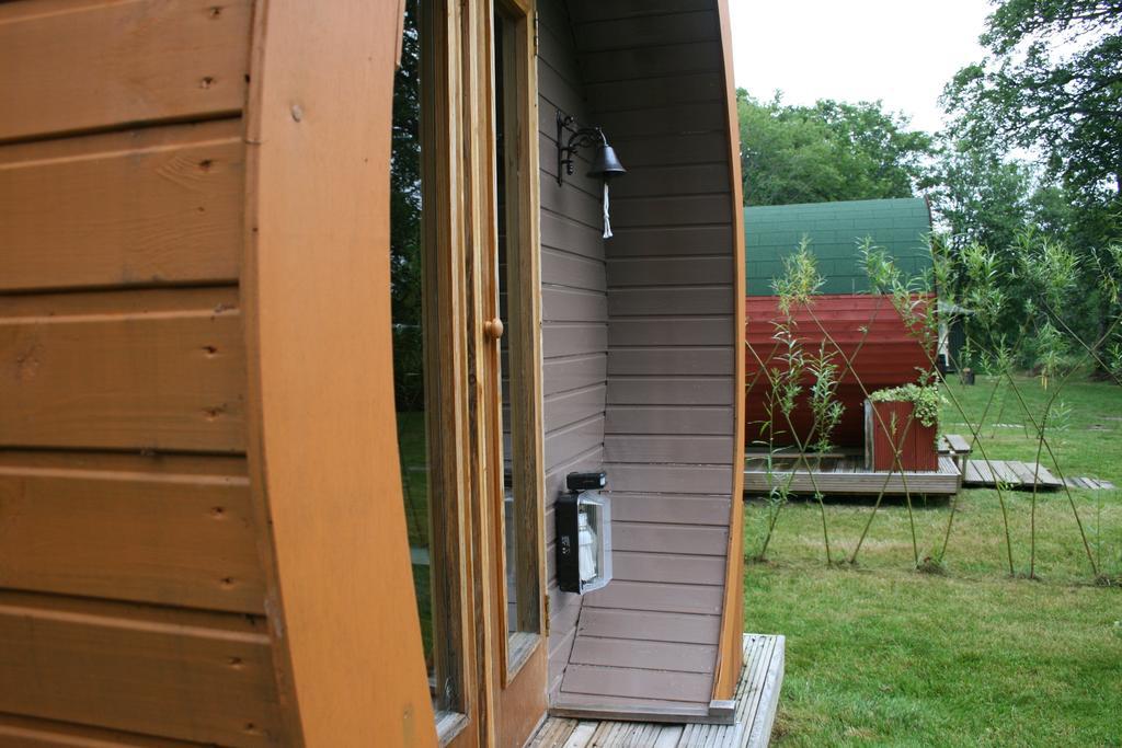 Bcc Lochness Hostel Pods Bearnock Habitación foto