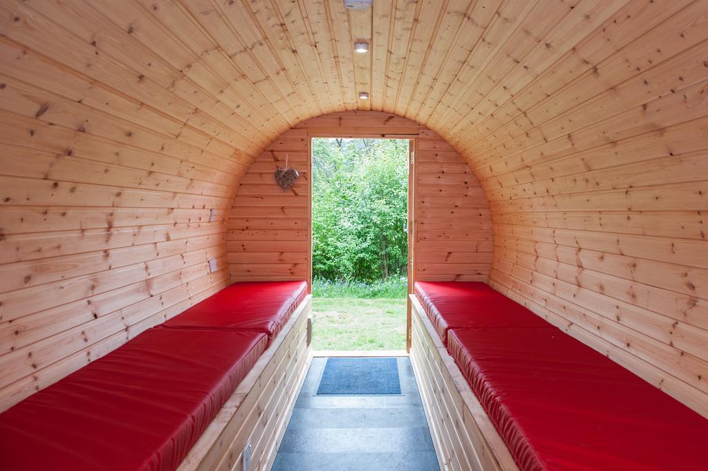 Bcc Lochness Hostel Pods Bearnock Habitación foto